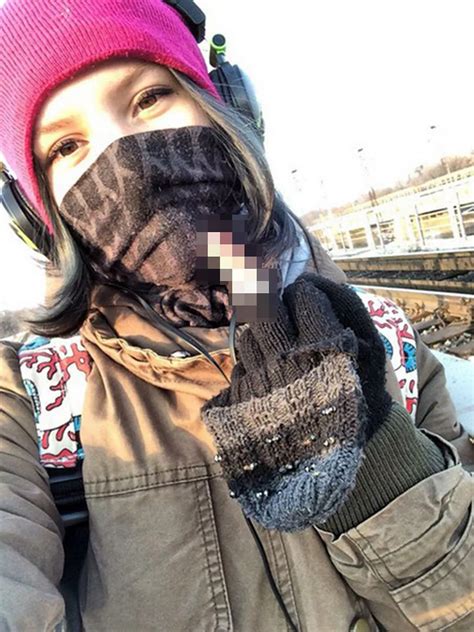Tragic teen girl posts haunting final selfie with .